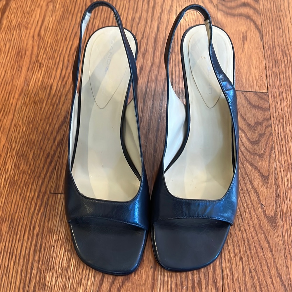 Navy heels, 7M Bandolino